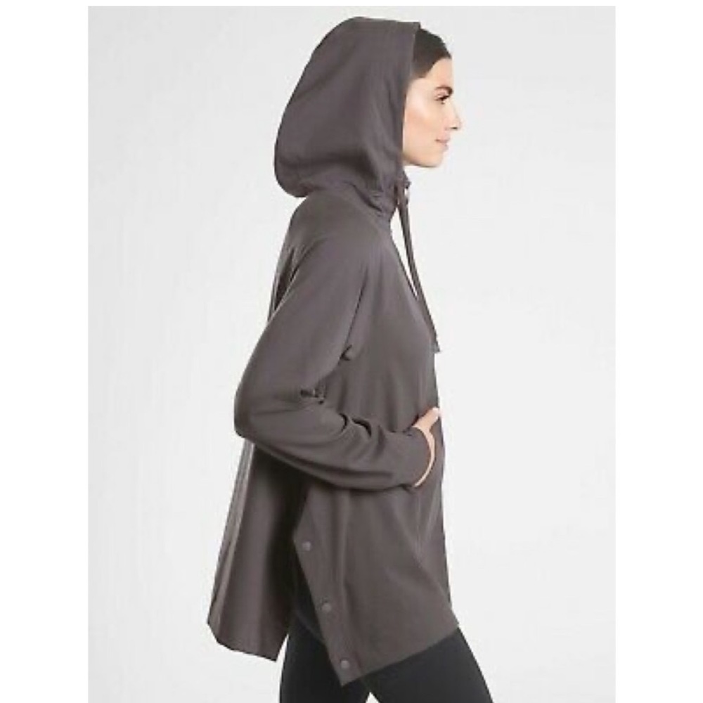 ATHLETA SHALE GRAY GLACIER HANDKERCHIEF PONCHO